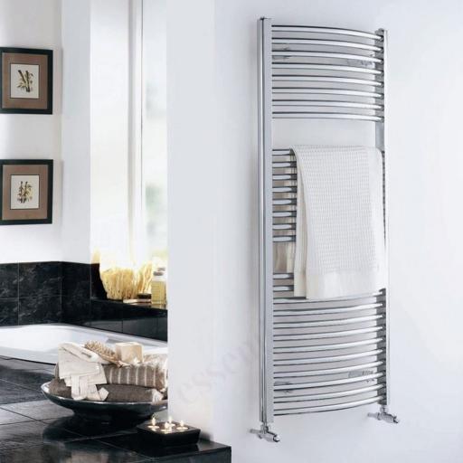 https://www.homeritebathrooms.co.uk/content/images/thumbs/0004940_curved-chrome-towel-radiator-690x500mm.jpeg